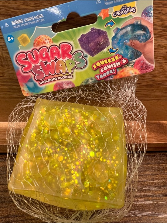 Orb Curiosities Sugar Swaps Other - BNWT Sugar Swaps Yellow Glitter Squeeze & Squish Building Blocks Squishy 💛
